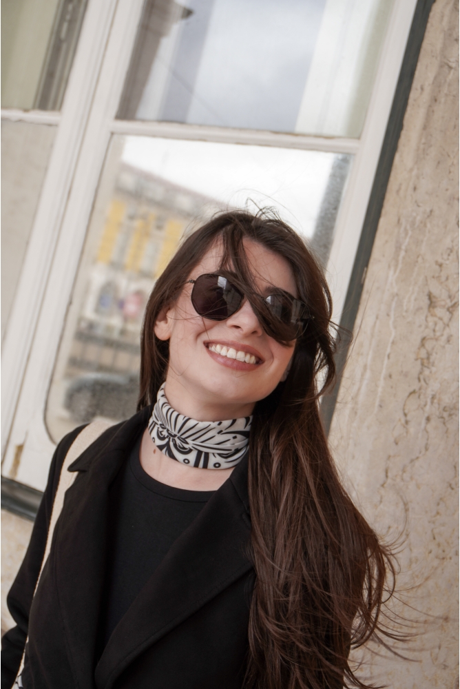 Lenço Mandacaru 60x60 (Preto)