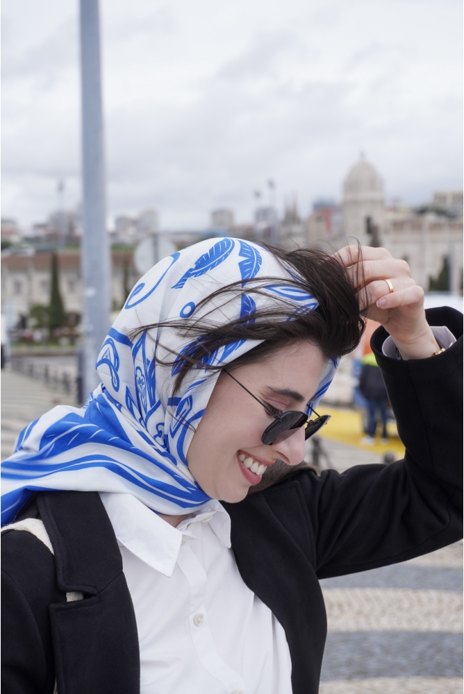 Lenço Caju 110x110 (Azul)